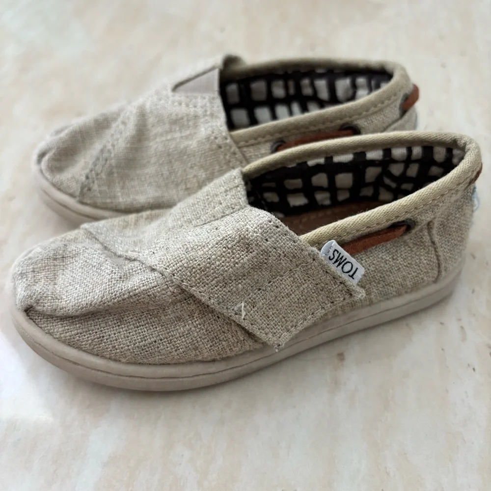 TOMS Kids' Toddler Tan Natural Burlap Slip-On Gender Neutral Shoes